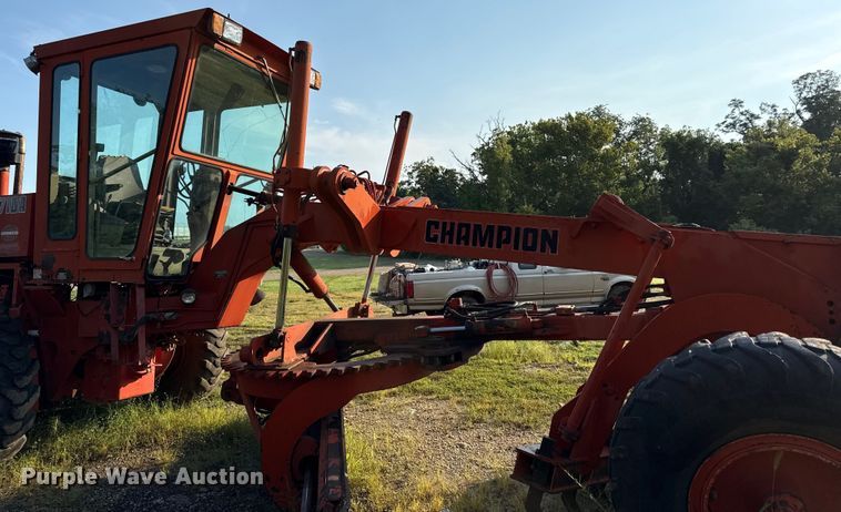 image for item ED4459 1987 Champion 710A motor grader