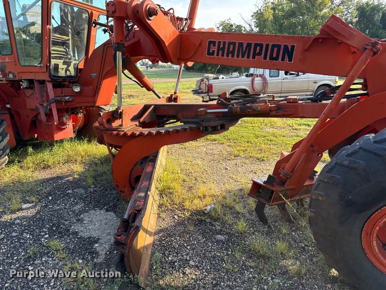 image for item ED4459 1987 Champion 710A motor grader