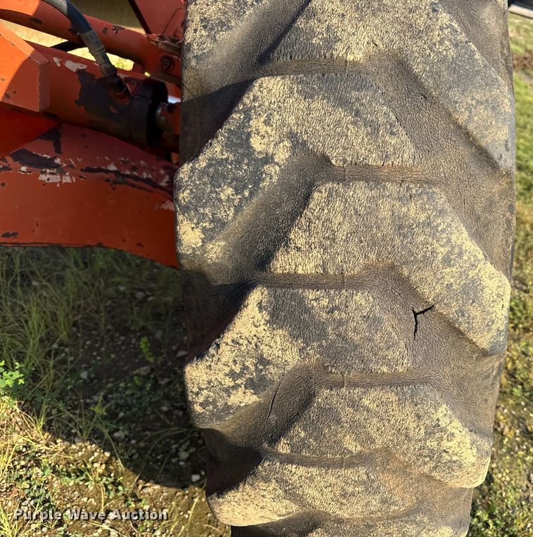 image for item ED4459 1987 Champion 710A motor grader