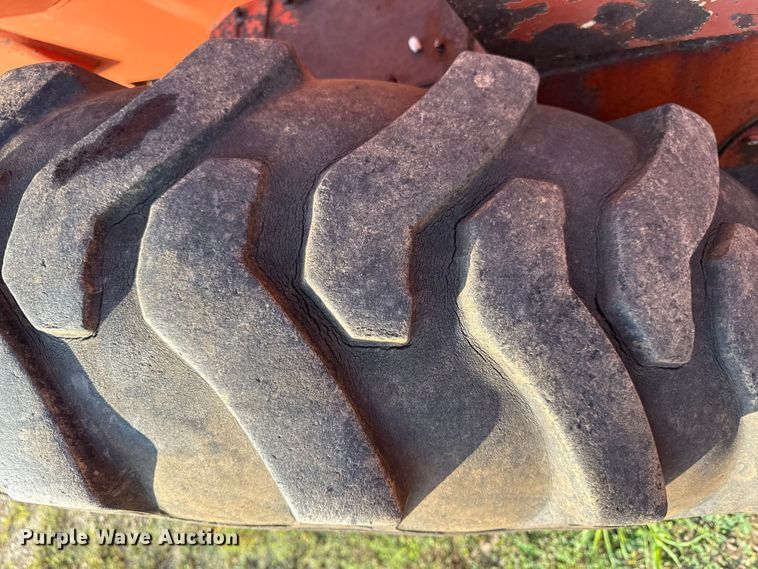 image for item ED4459 1987 Champion 710A motor grader