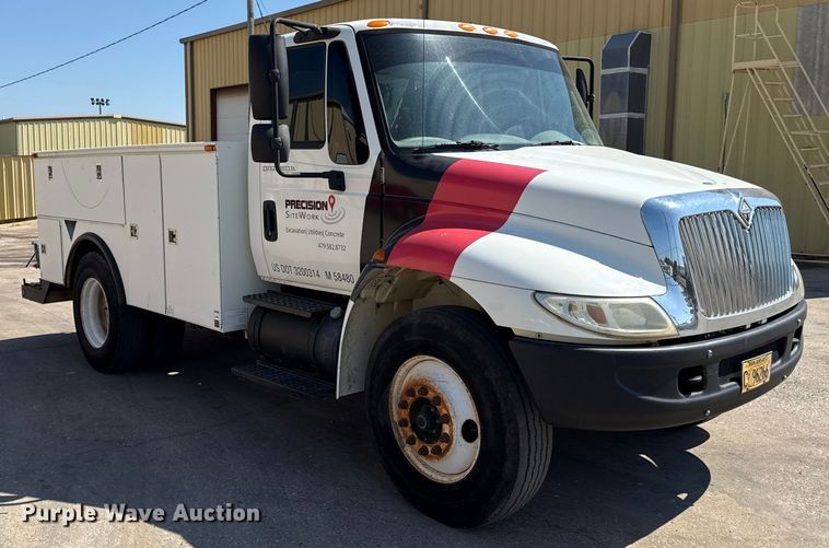 image for item ED4468 2002 International MA035 utility / service truck