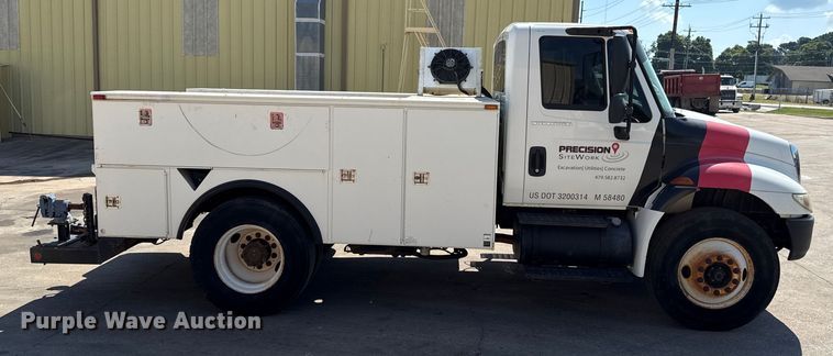 image for item ED4468 2002 International MA035 utility / service truck