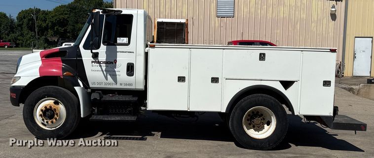 image for item ED4468 2002 International MA035 utility / service truck