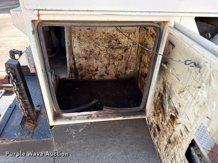 image for item ED4468 2002 International MA035 utility / service truck