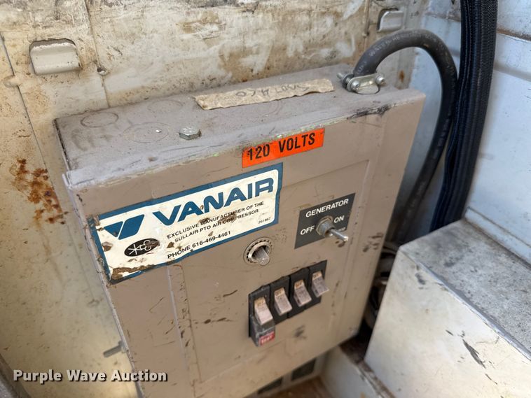 image for item ED4468 2002 International MA035 utility / service truck