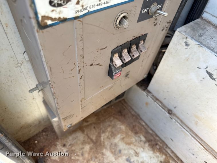 image for item ED4468 2002 International MA035 utility / service truck