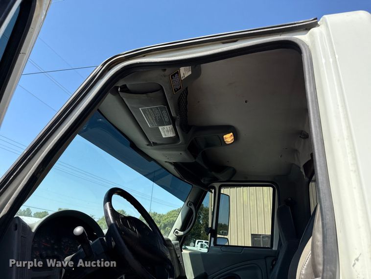 image for item ED4468 2002 International MA035 utility / service truck