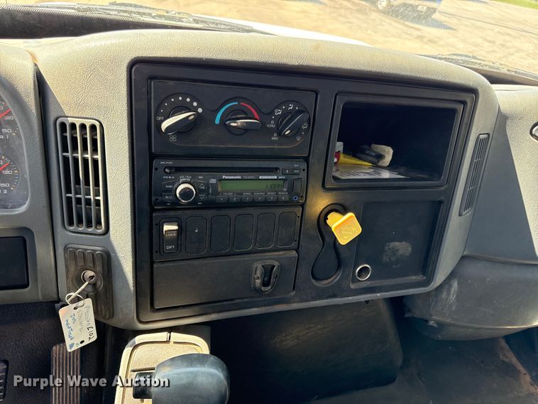 image for item ED4468 2002 International MA035 utility / service truck