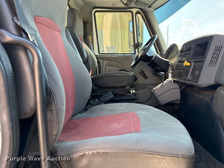 image for item ED4468 2002 International MA035 utility / service truck