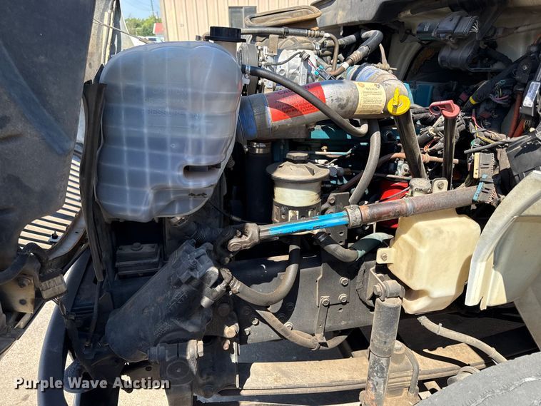 image for item ED4468 2002 International MA035 utility / service truck