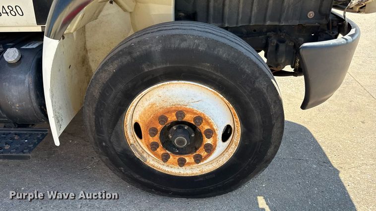 image for item ED4468 2002 International MA035 utility / service truck