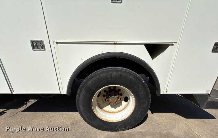 image for item ED4468 2002 International MA035 utility / service truck