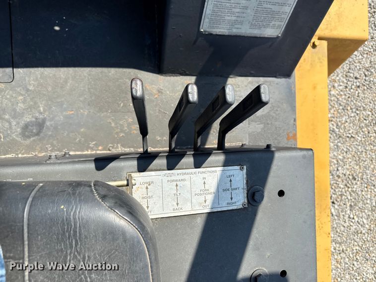 image for item ED4472 1996 Wiggins W250Y forklift