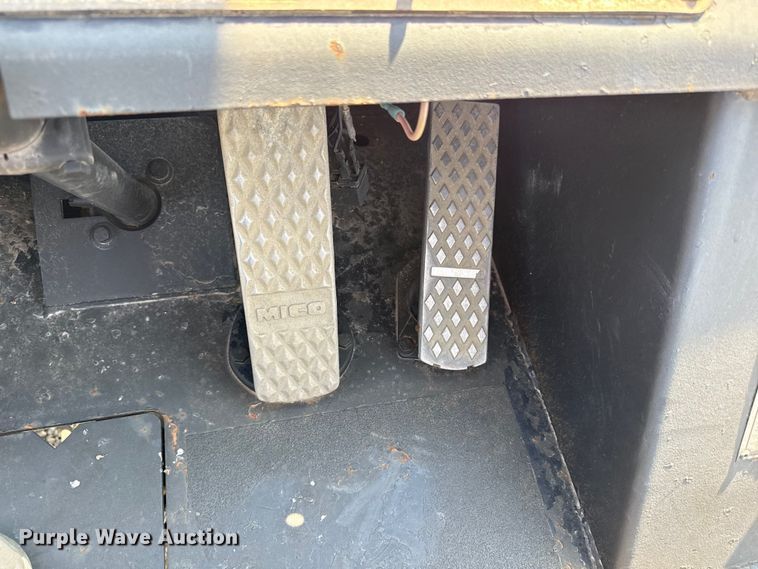 image for item ED4472 1996 Wiggins W250Y forklift