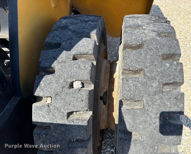 image for item ED4472 1996 Wiggins W250Y forklift