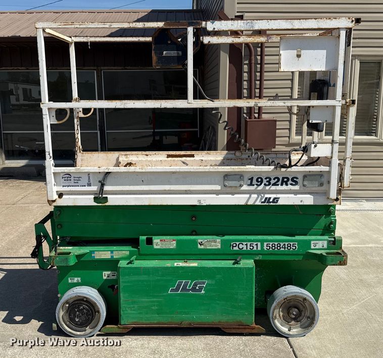 image for item ED4476 JLG 1932RS scissor lift