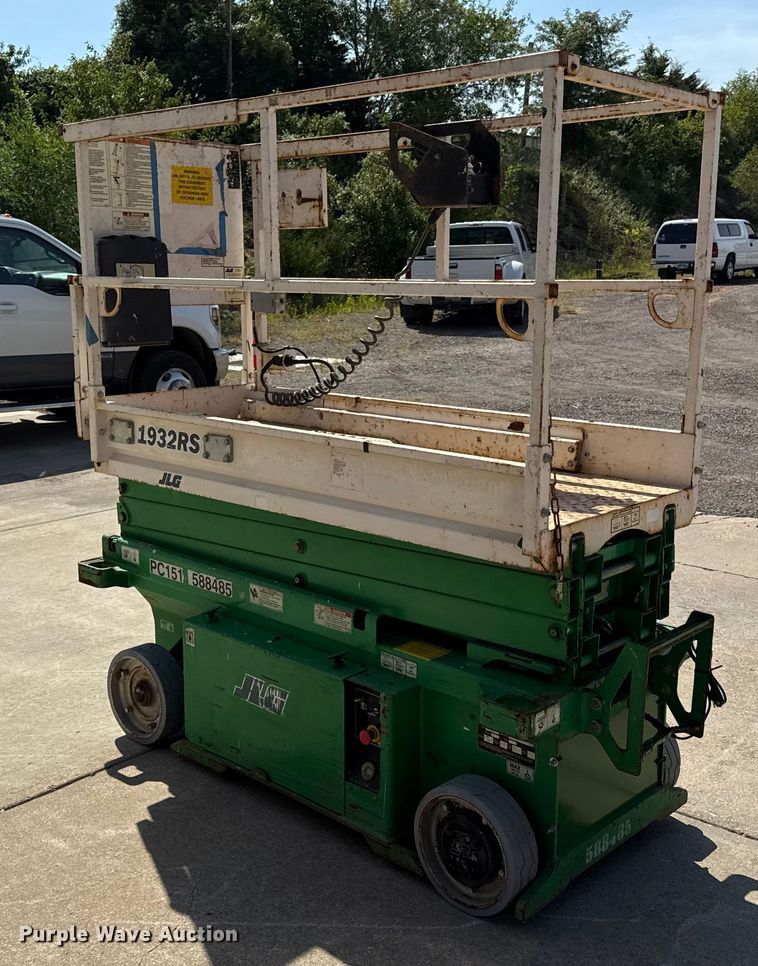 image for item ED4476 JLG 1932RS scissor lift