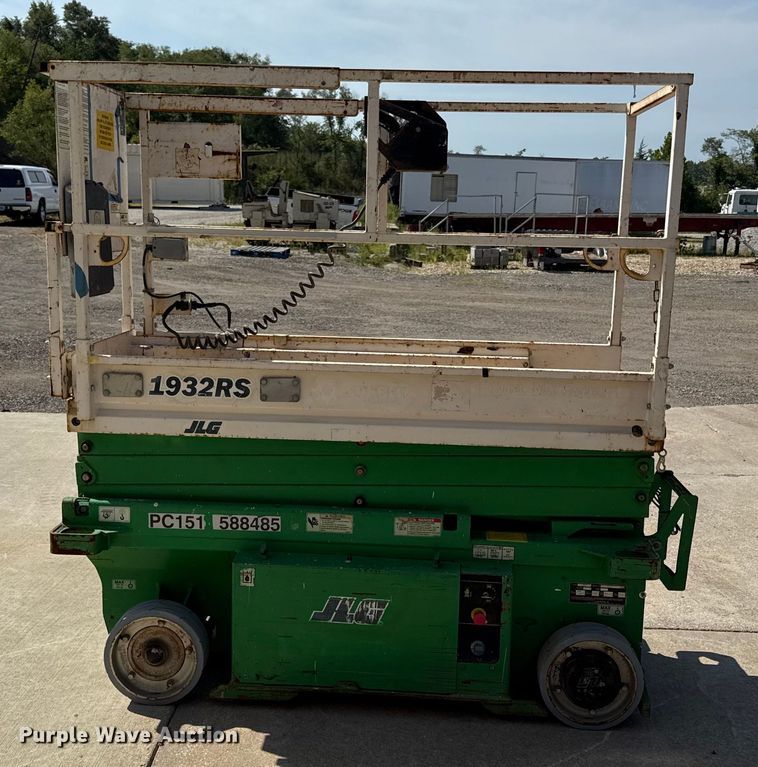 image for item ED4476 JLG 1932RS scissor lift