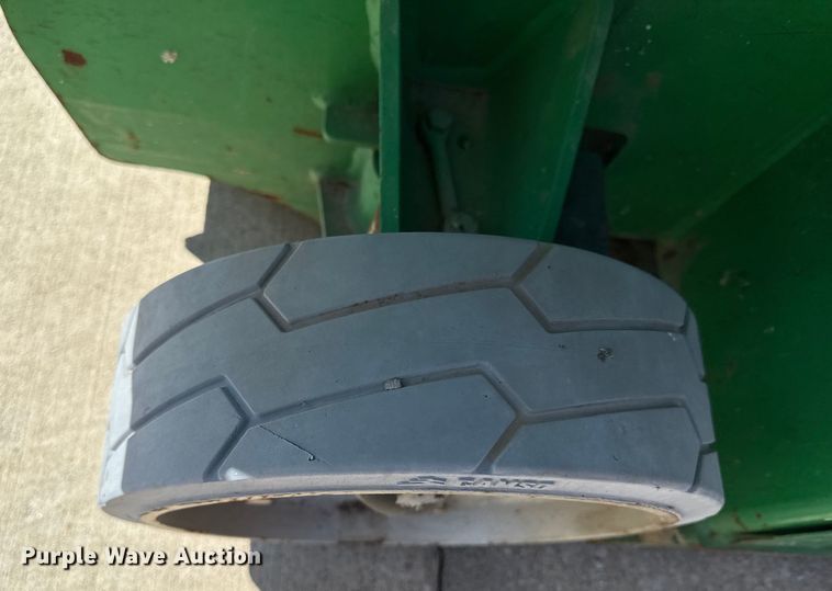 image for item ED4476 JLG 1932RS scissor lift