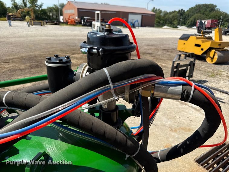 image for item ED4478 Dustless sand blasting pot