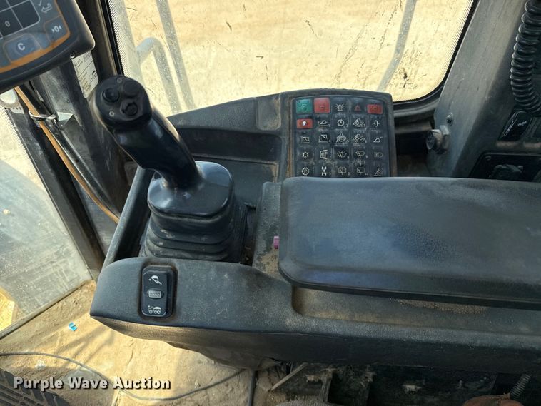 image for item ED5814 2018 John Deere 844K-III wheel loader