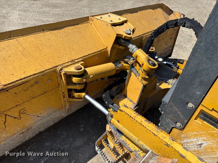 image for item ED5819 2016 John Deere 450J LGP dozer