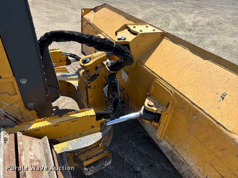 image for item ED5819 2016 John Deere 450J LGP dozer