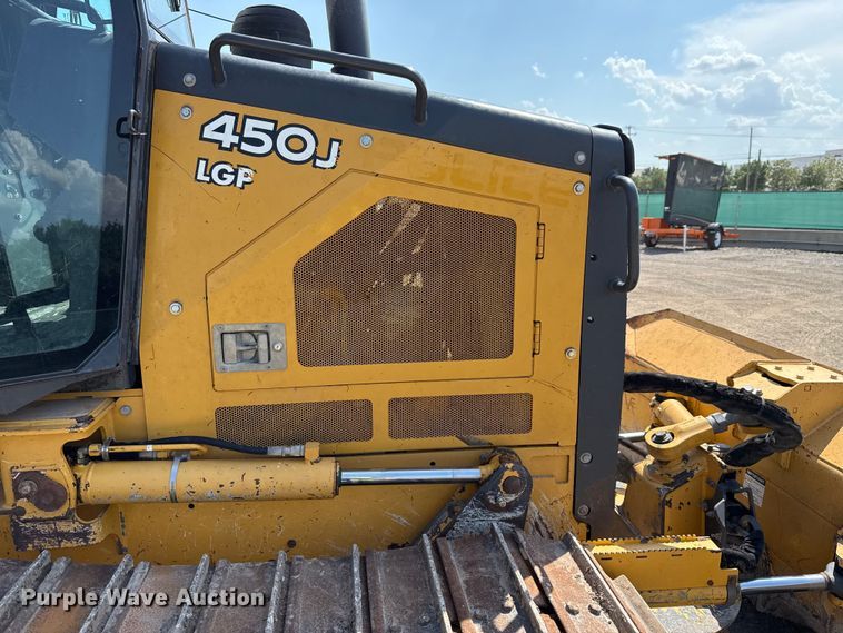image for item ED5819 2016 John Deere 450J LGP dozer