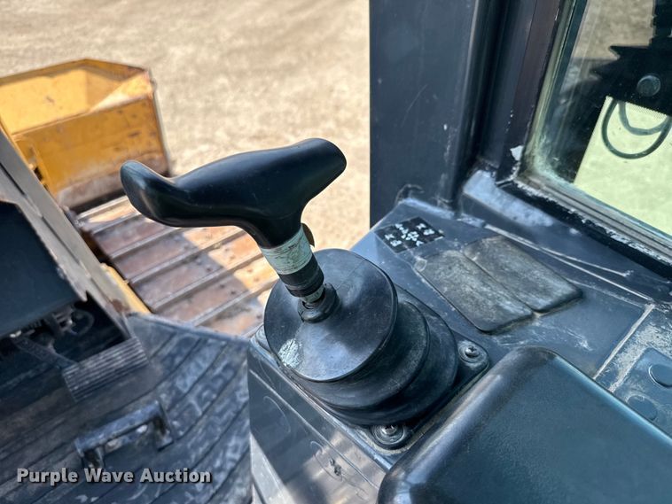 image for item ED5819 2016 John Deere 450J LGP dozer