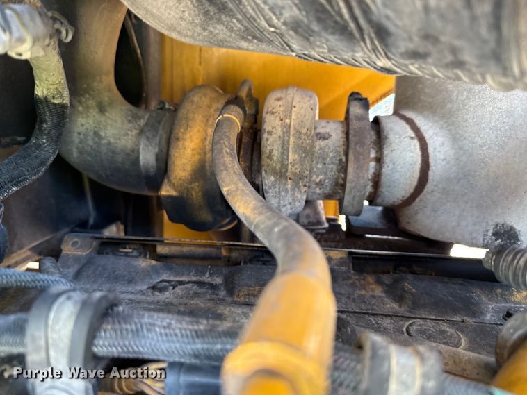 image for item ED5819 2016 John Deere 450J LGP dozer