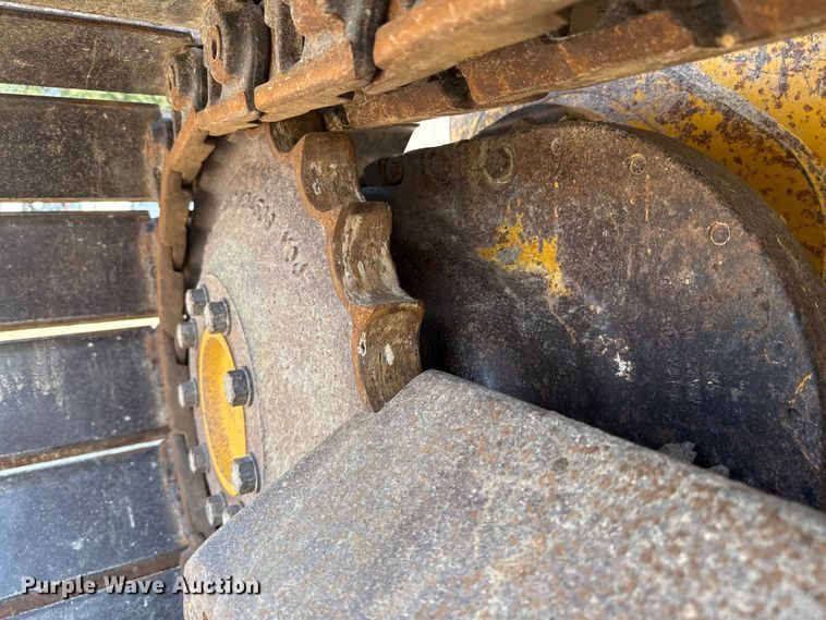 image for item ED5819 2016 John Deere 450J LGP dozer