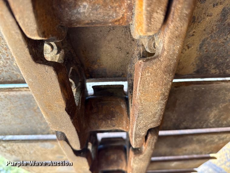 image for item ED5819 2016 John Deere 450J LGP dozer