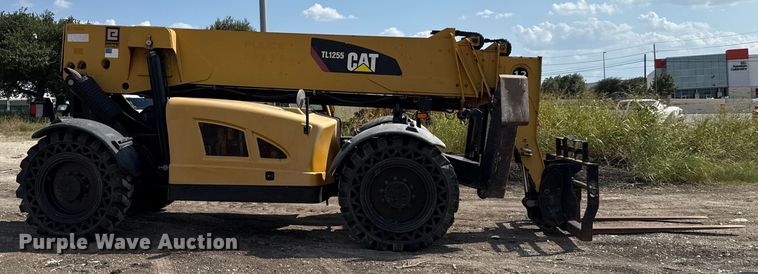 MANIPULADOR 2011 CATERPILLAR