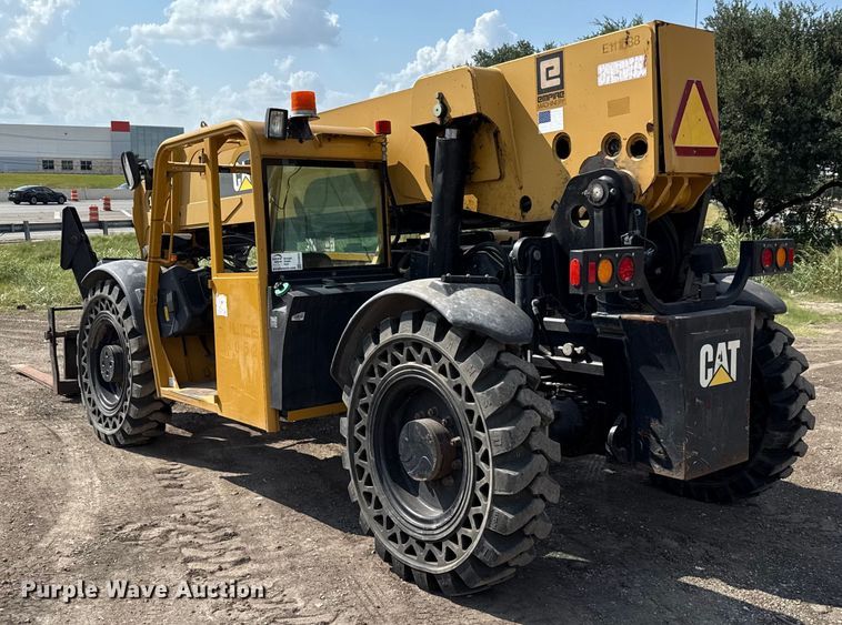 image for item ED5820 2011 Caterpillar TL1255 telehandler