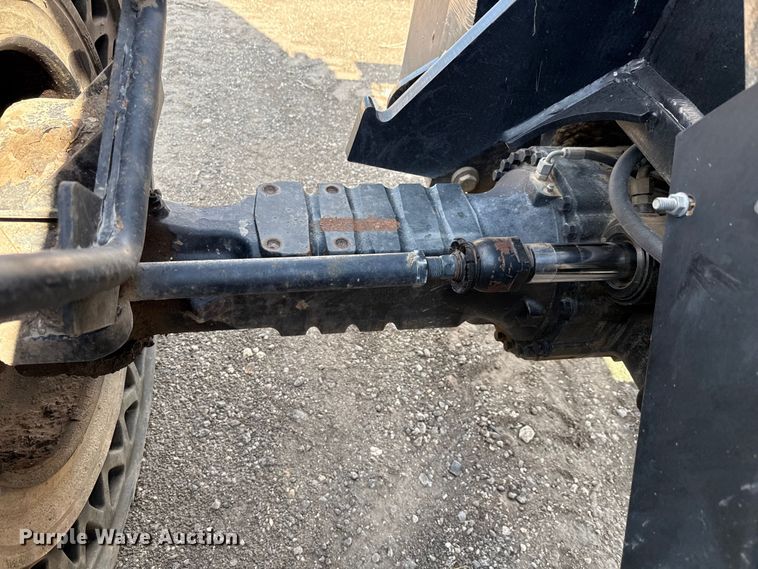 image for item ED5820 2011 Caterpillar TL1255 telehandler