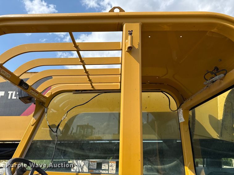 image for item ED5820 2011 Caterpillar TL1255 telehandler