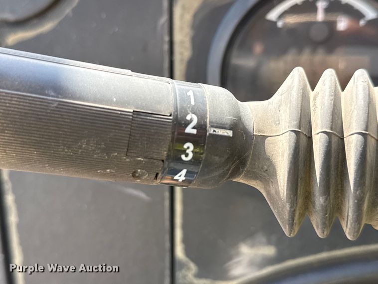 image for item ED5820 2011 Caterpillar TL1255 telehandler