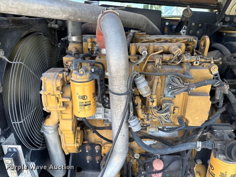 image for item ED5820 2011 Caterpillar TL1255 telehandler