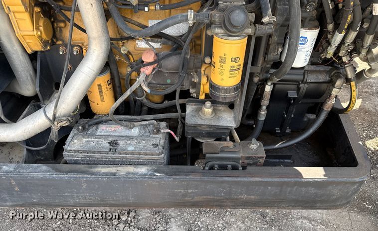 image for item ED5820 2011 Caterpillar TL1255 telehandler