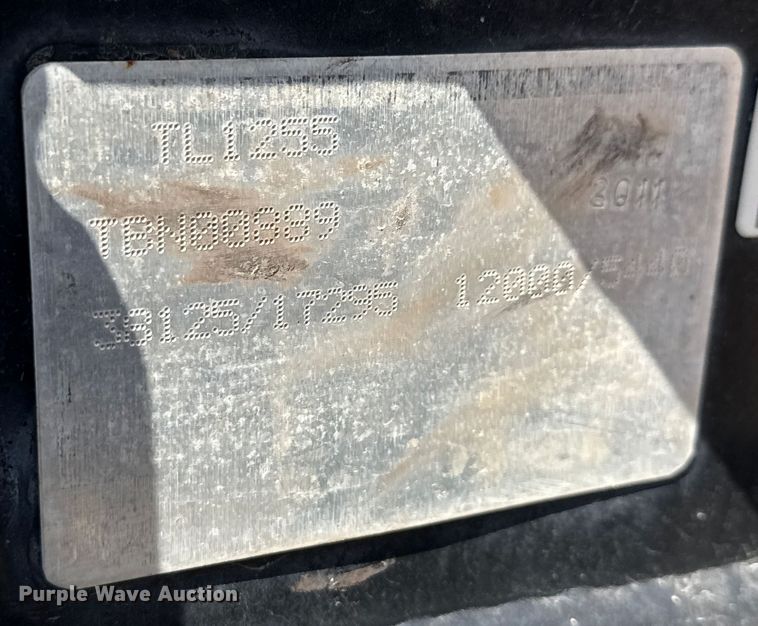 image for item ED5820 2011 Caterpillar TL1255 telehandler