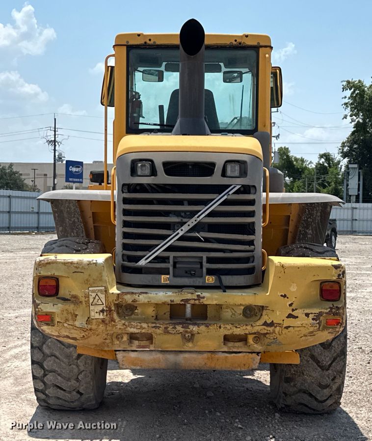image for item ED5822 2005 Volvo L90E wheel loader