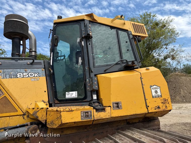 image for item ED5852 John Deere 850K WLT dozer