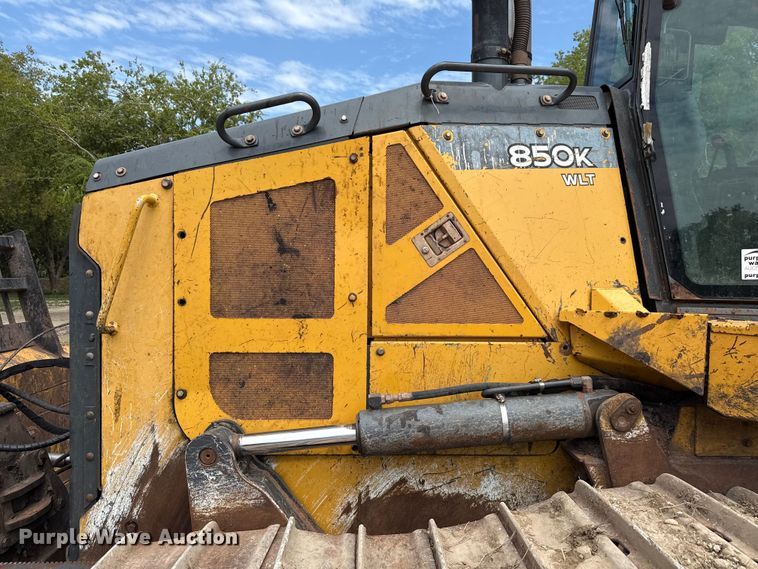 image for item ED5852 John Deere 850K WLT dozer