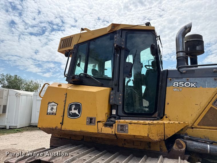 image for item ED5852 John Deere 850K WLT dozer