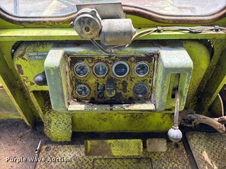 image for item ED5879 1978 Terex 82-30 B dozer