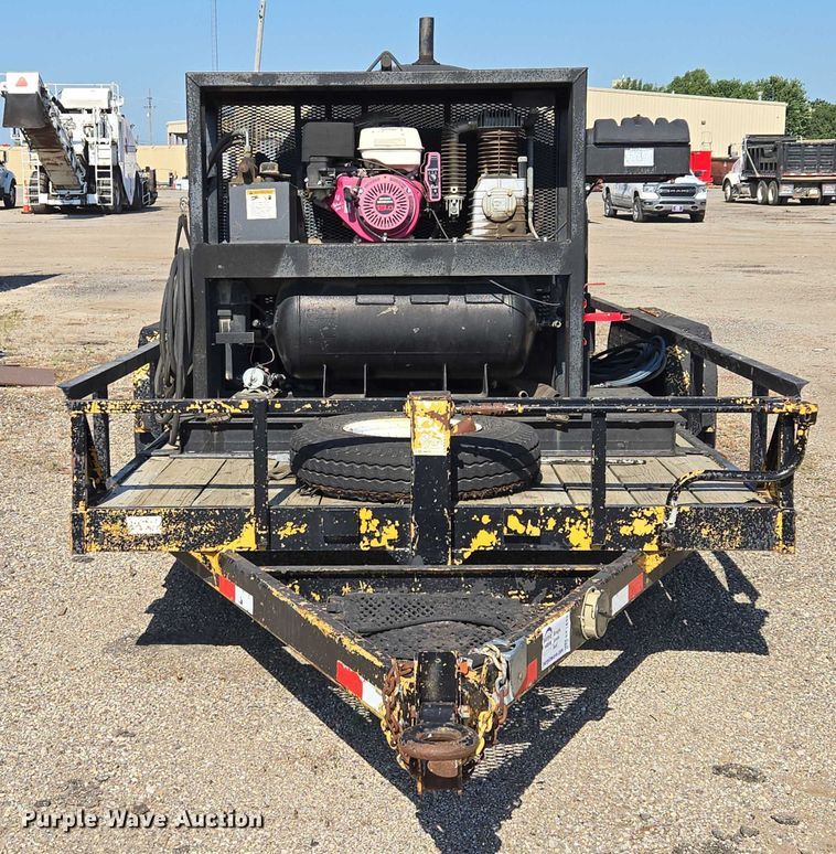 image for item EF1843 2000 Titan crack sealer