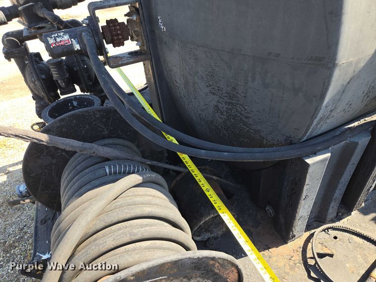 image for item EF1843 2000 Titan crack sealer