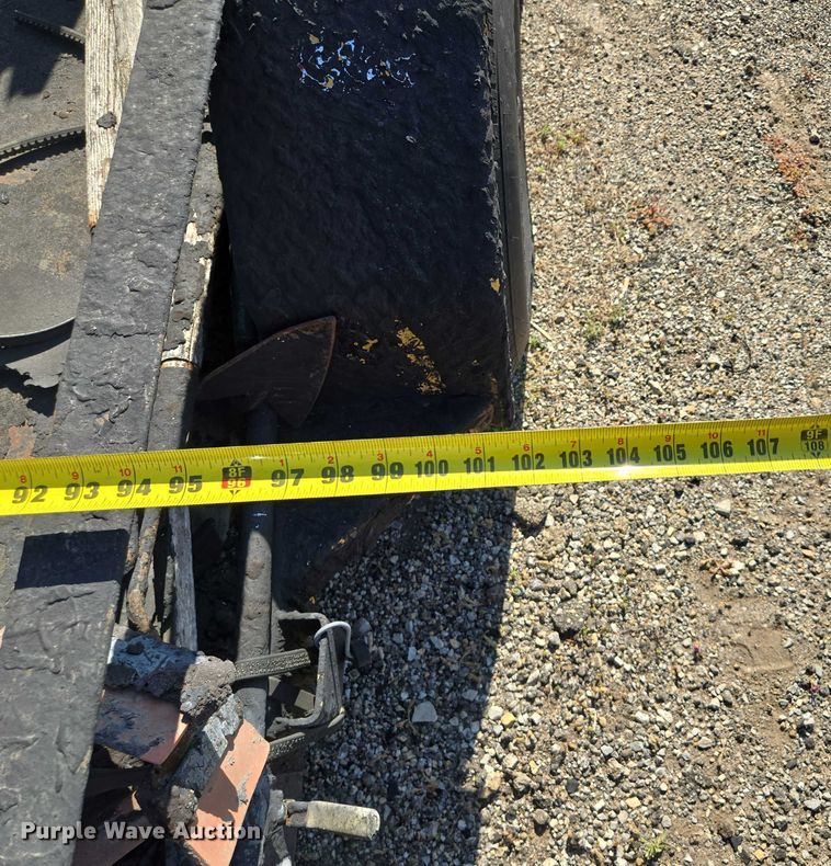 image for item EF1843 2000 Titan crack sealer