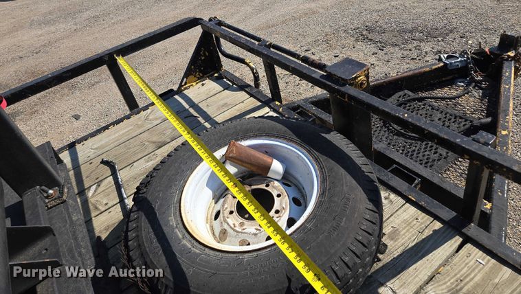 image for item EF1843 2000 Titan crack sealer