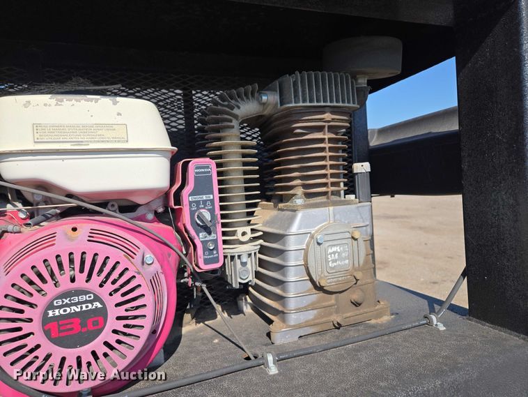 image for item EF1843 2000 Titan crack sealer